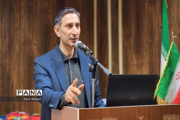برگزاری کارگاه توانمندسازی آموزگاران مدارس غیردولتی در ناحیه‌ یک‌ بهارستان