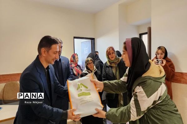 حضور بانوی مدرسه‌های ایران در ناحیه یک بهارستان