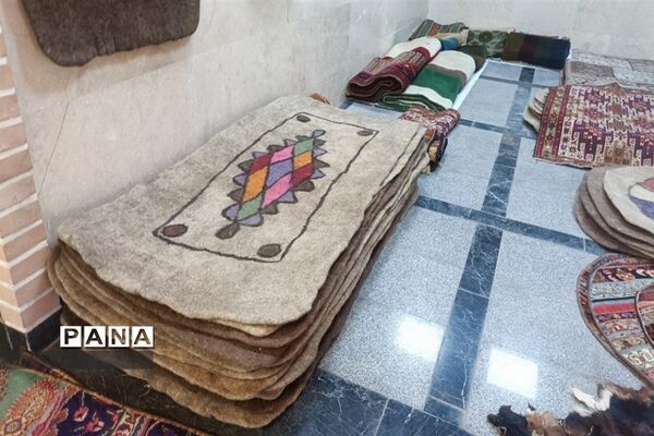 افتتاحیه نمایشگاه دائمی صنایع‌دستی در شهرستان قرچک