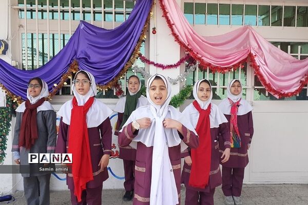 برگزاری اعیاد شعبانیه در مدارس رودهن