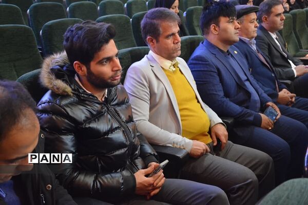 آیین کلنگ‌زنی دو باب مدرسه و تکریم محسن معظمی‌پور خیر نیک‌اندیش در شهرستان خمینی شهر