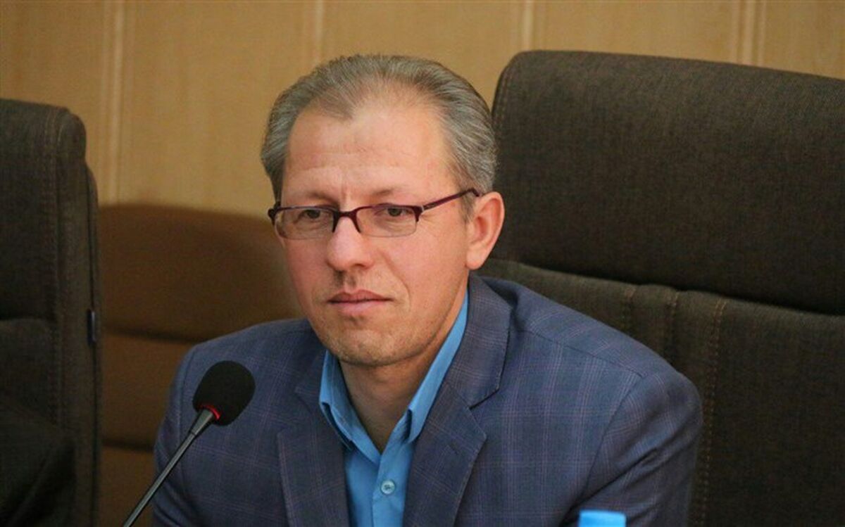 بازارچه خیریه توانمندی‌های دانش‌آموزان استثنایی استان سمنان برپا شد / فیلم