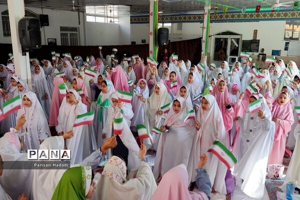برگزاری باشکوه جشن تکلیف دانش‌آموزان  در مدرسه دانا