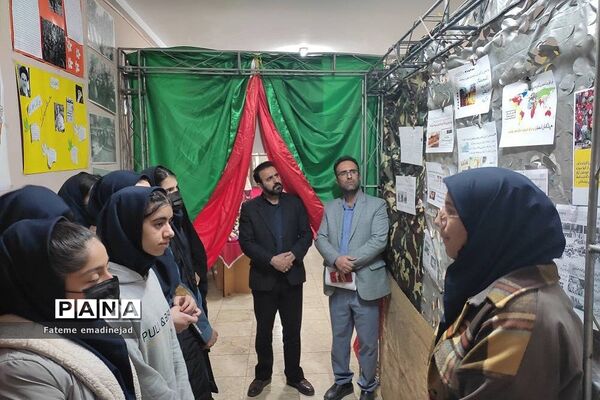بازدید و ارزیابی نمایشگاه انقلاب دبیرستان تربیت رودهن