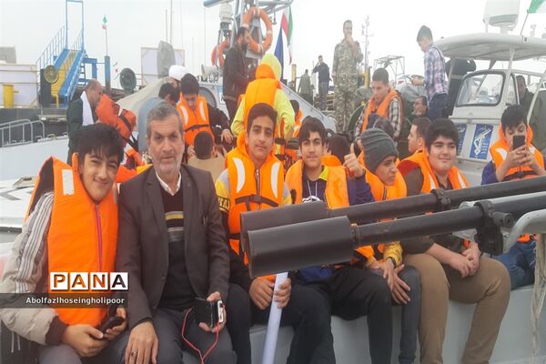 اعزام  دانش‌آموزان سمپادی شهرستان دزفول به اردوی پیشرفت نورانی