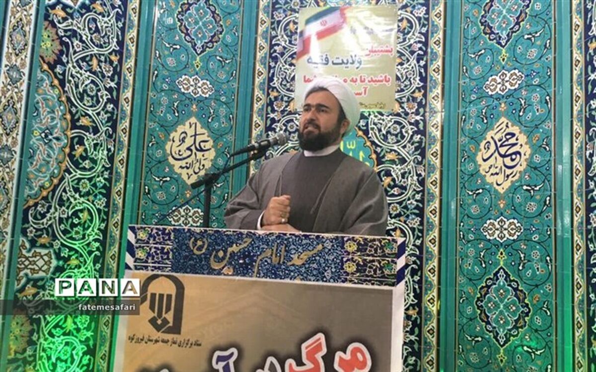 ارتباط وثیقی بین رسالت پاسداران با مکتب امام حسین ( ع) وجود دارد