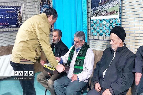 دورهمی رزمندگان و جانبازان دفاع مقدس در ملارد
