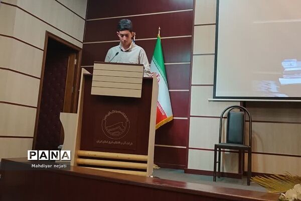 برگزاری نشست‌هایی صمیمانه با اولیای دانش‌آموزان در دبیرستان شهید بهشتی رودهن