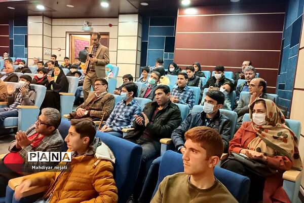 برگزاری نشست‌هایی صمیمانه با اولیای دانش‌آموزان در دبیرستان شهید بهشتی رودهن