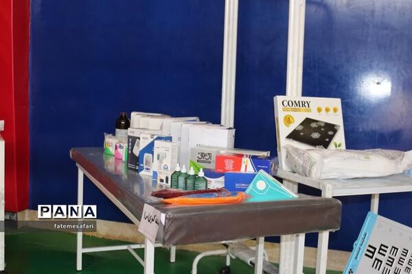 برگزاری آیین توزیع اقلام ورزشی و بهداشتی در مدارس شهرستان فیروزکوه