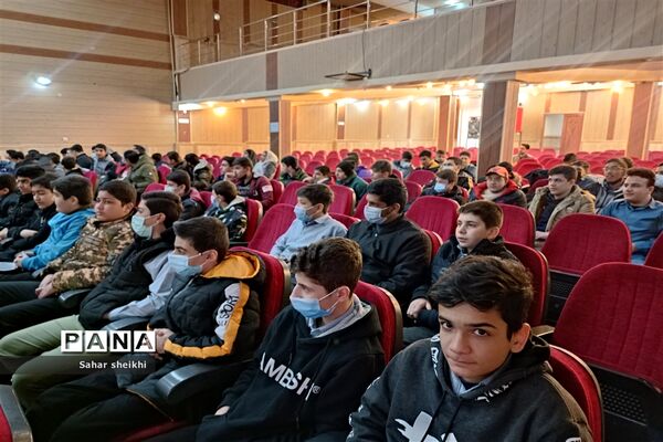 همایش یک روزه هدایت تحصیلی پسران در ملارد