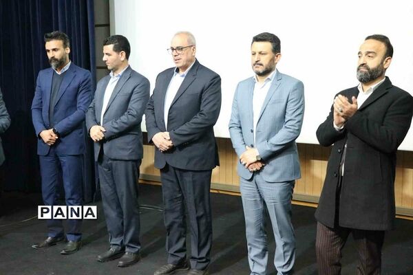 برگزاری مراسم بیست و دومین دوره آیین تنفیذ احکام شهرداران مدارس منتخب منطقه درفرهنگسرای ولای شهرری