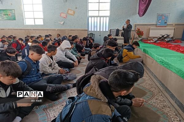 جشن ولادت حضرت ابوالفضل (ع) در مدرسه شهید علی تات جوادآباد