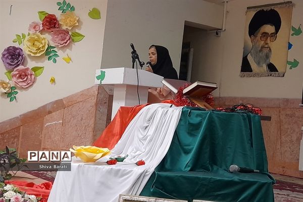 برگزاری شب شعر ماه منیر در کاشمر