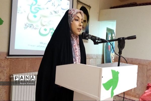 برگزاری شب شعر ماه منیر در کاشمر