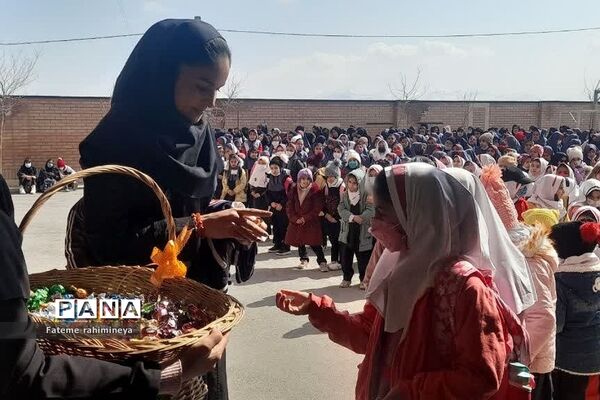 برگزاری جشن اعیاد شعبانیه در مدرسه امام حسین(ع) رودهن