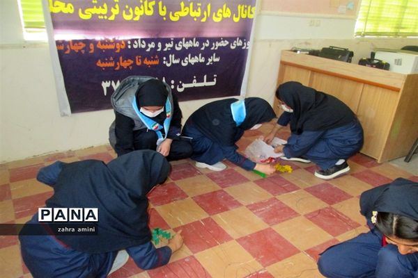 برگزاری مسابقات بازی‌های فکری سرگرمی رویش در شهرستان سروستان