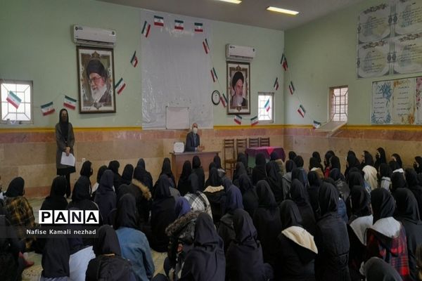 دوره آموزشی مهارت‌های هفت‌گانه کامپیوتر ویژه دانش‌آموزان و مربیان ناحیه یک بهارستان