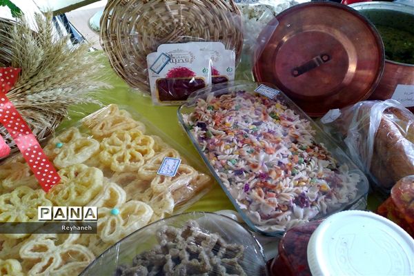 بازارچه کسب و کار دانش‌آموزی در جوادآباد