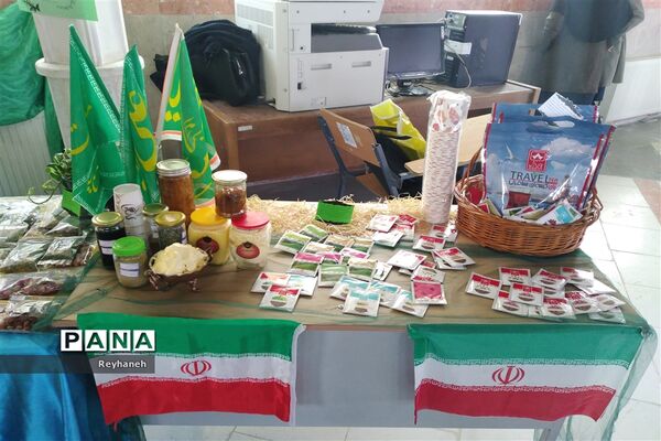 بازارچه کسب و کار دانش‌آموزی در جوادآباد