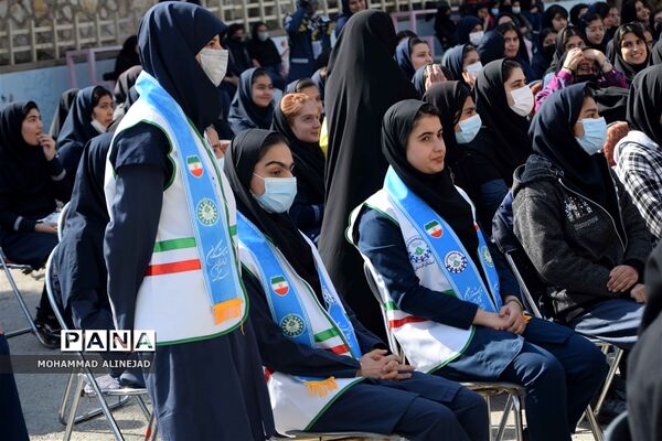 برگزاری جشن اعیاد شعبانیه در دبیرستان دخترانه فرهنگیان خرم آباد