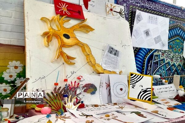 برگزاری نمایشگاه دست‌سازه‌های دانش‌آموزی در شهرکرد