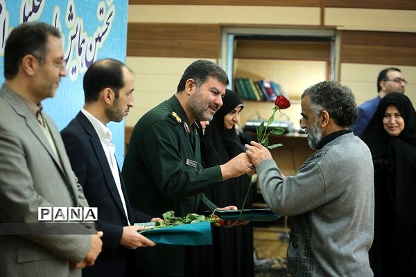 همایش ملی تجلیل از دبیران منتخب درس آمادگی دفاعی کشور