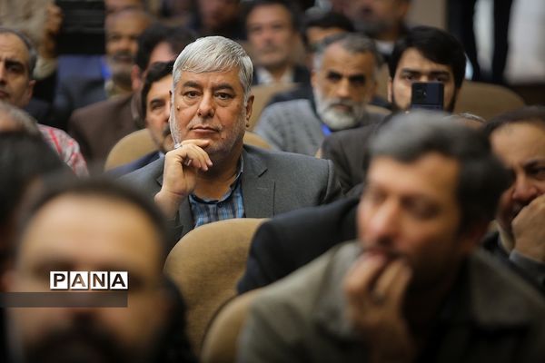 همایش ملی تجلیل از دبیران منتخب درس آمادگی دفاعی کشور