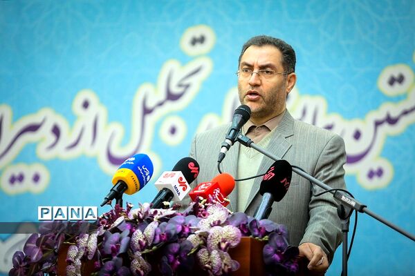 همایش ملی تجلیل از دبیران منتخب درس آمادگی دفاعی کشور