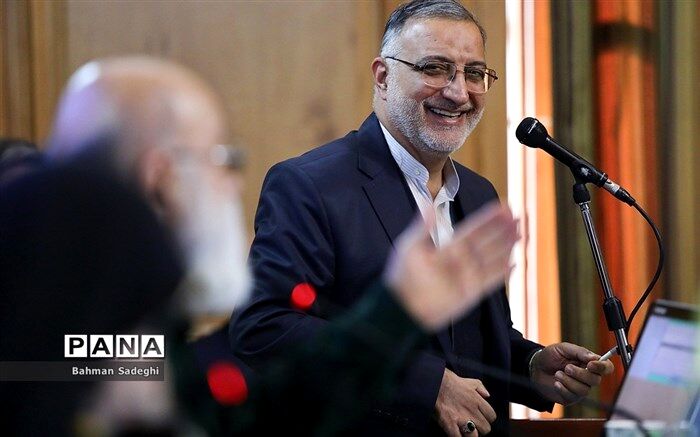 ۲۵ هزار ون جایگزین خطوط کم مسافر و خطوط ثابت تاکسی می‌شوند