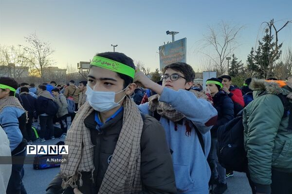 کاروان راهیان نور دانش‌آموزان منطقه ۱۵ تهران