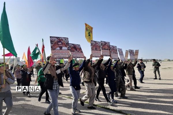 کاروان راهیان نور دانش‌آموزان منطقه ۱۵ تهران