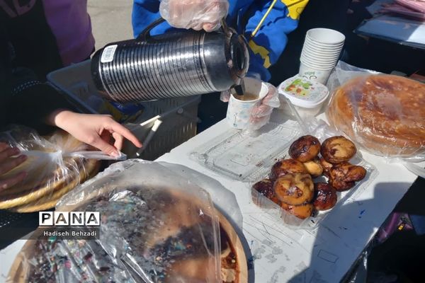 بازارچه آموزش کسب و کاردانش‌آموزان آموزشگاه آیت‌الله گلپایگانی اسلامشهر