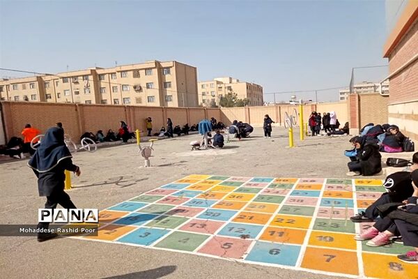 اردوی درون مدرسه‌ای دانش‌آموزان آموزشگاه شهید اورکی اسلامشهر
