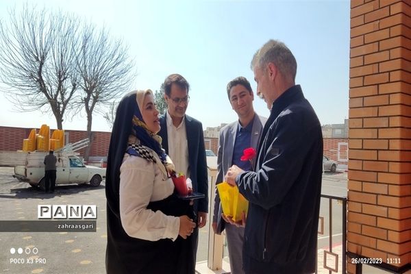 آیین افتتاحیه آموزشگاه شش کلاسه احمدرئیس‌زاده منطقه کهریزک