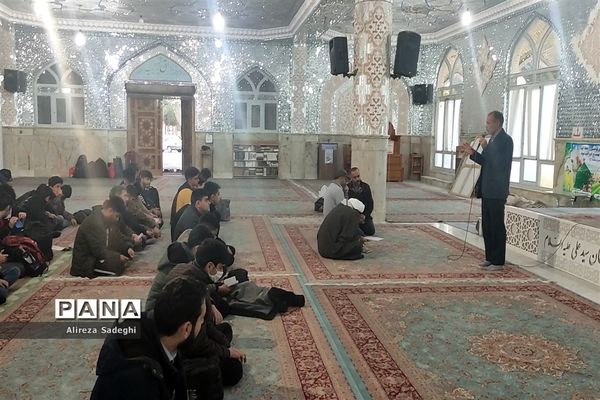 اعزام دانش‌آموزان نایینی برای شرکت در اردوی راهیان نور