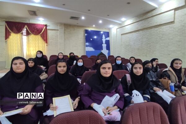 آیین تجلیل از دانش‌آموزان منتخب مسابقات ورزشی شهرستان سروستان