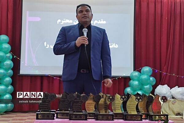 آیین تجلیل از دانش‌آموزان منتخب مسابقات ورزشی شهرستان سروستان
