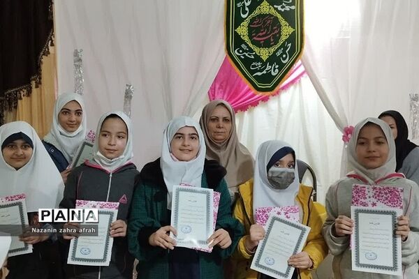 تقدیر از دانش‌آموزان فعال تربیتی و آموزشی در دبستان شهدای کریتون یک  رودهن