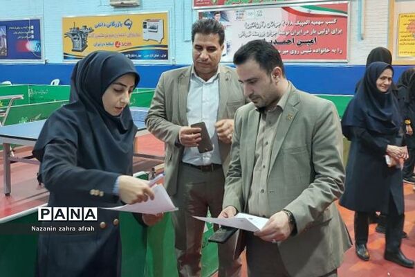 حضور موفق دانش‌آموز خبرنگار دبیرستان فرزانگان رودهن در مسابقات تنیس روی میز مدارس سمپاد استان تهران