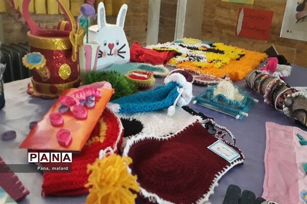 برپایی بازارچه دانش‌‌‌آموزی‌ در دبیرستان فاطمیه ملارد