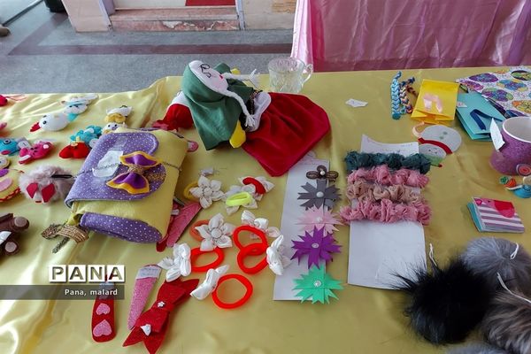 برپایی بازارچه دانش‌‌‌آموزی‌ در دبیرستان فاطمیه ملارد