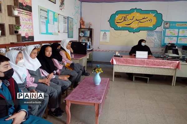 برگزاری جلسه شورای دانش‌آموزی شهر جوادآباد