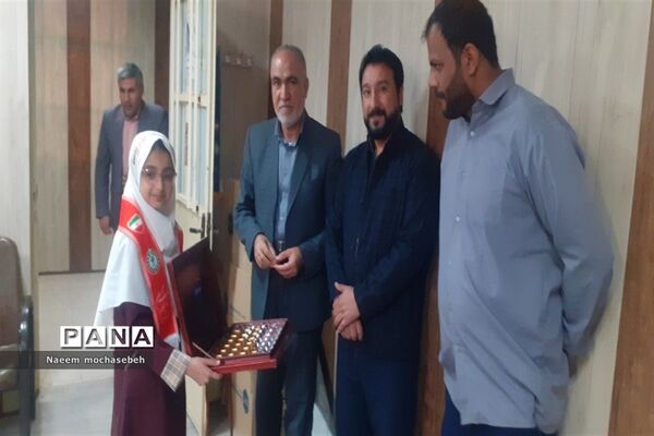 تقدیر از همکاران حوزه پرورشی در سالروز گرامیداشت روز امور تربیتی در شهرستان شادگان