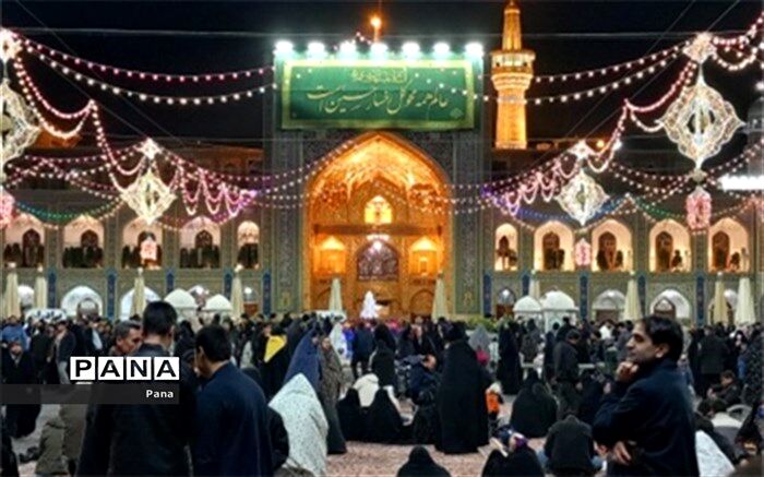 من به امام رضا (ع) ارادت خاصی دارم