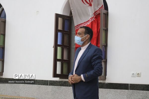 قرائت زیارت عاشورا به‌مناسبت هفته تربیت اسلامی