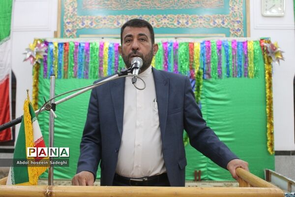 قرائت زیارت عاشورا به‌مناسبت هفته تربیت اسلامی