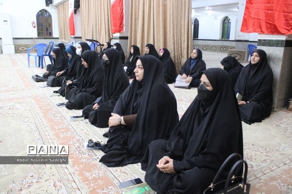 قرائت زیارت عاشورا به‌مناسبت هفته تربیت اسلامی