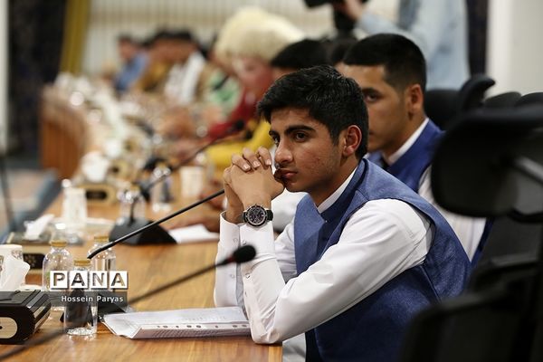 مراسم نخستین اردوی راهیان پیشرفت ویژه دانش‌آموزان عشایر کشور