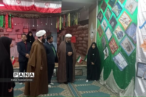 بازدید مسئول اتحادیه انجمن‌های اسلامی دانش‌آموزی شهرستان‌های تهران از مدرسه انقلاب فشافویه